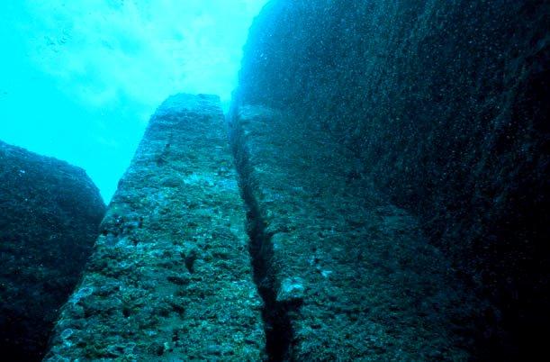 Japan’s Underwater Mystery: Is the 10,000-Year-Old Yonaguni Monument Nature or Ancient Architecture?