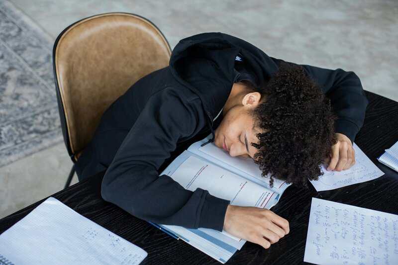 The Goldilocks Zone: Why 68-76°F Is Your Brain’s Sweet Spot for Peak Performance