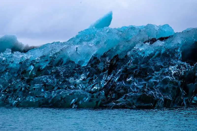 Climate Science Research Reveals Antarctic Greening Signals Rapid Ecosystem Disruption and Climate Tipping Points