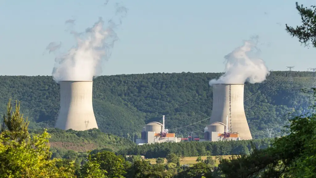 Tech Giants Are Panicking About AI’s Massive Energy Problem – Here’s Their Plan