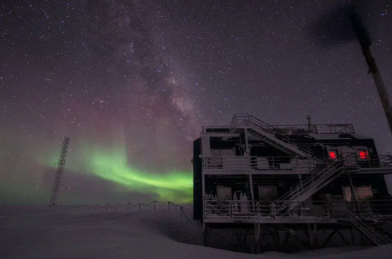 Aurora Alert: How 2025’s Peak Solar Activity Creates Once-in-a-Lifetime Light Shows