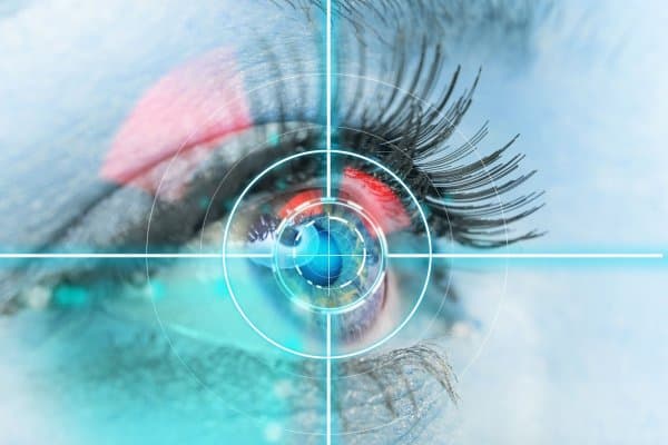 These Contact Lenses Let You See in Complete Darkness (And Work 60x Better With Eyes Shut)