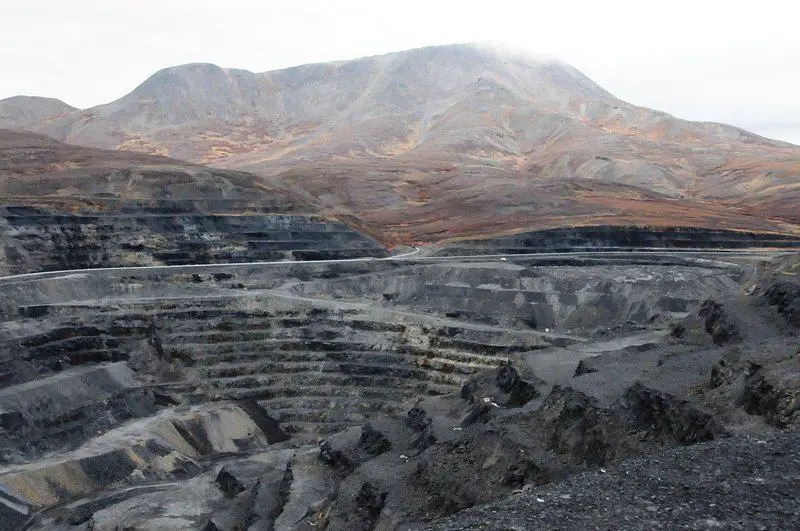 Arctic Gold Rush: Mapping the Polar Region’s Untapped Resources and Scientific Secrets