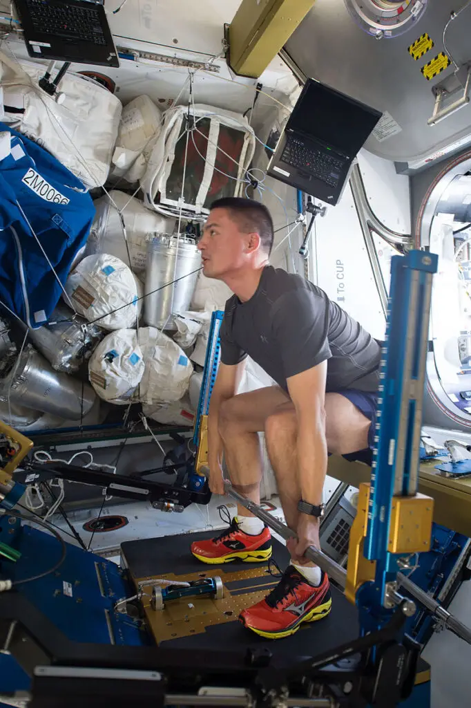 15 Ways Space Travel Changes the Human Body