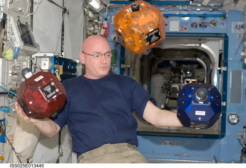 How Space Travel Literally Turns Astronauts Into Time Travelers