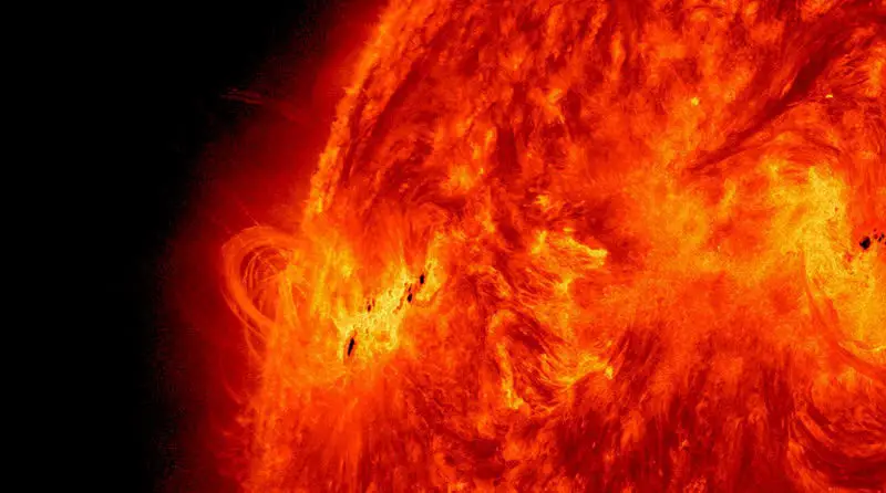 Aurora Alert: How 2025’s Peak Solar Activity Creates Once-in-a-Lifetime Light Shows