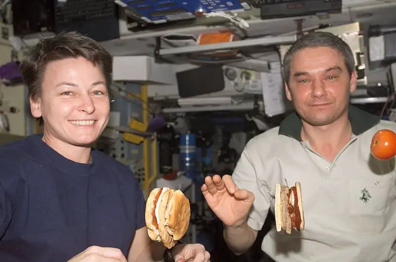 15 Ways Space Travel Changes the Human Body