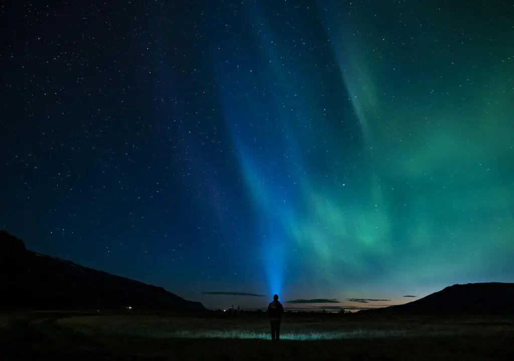 Aurora Alert: How 2025’s Peak Solar Activity Creates Once-in-a-Lifetime Light Shows
