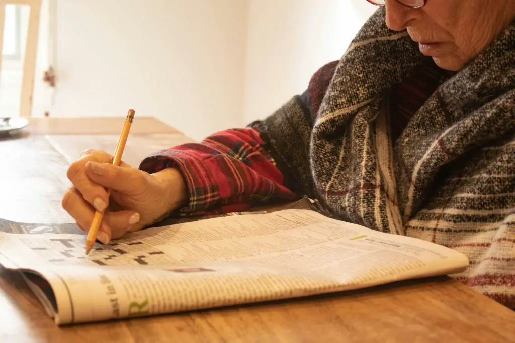 15 Signs You’re Aging Well, According To Geriatricians and 5 Expert Tips for Keeping Your Glow