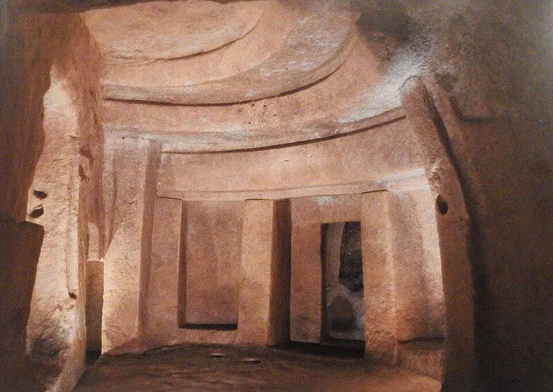 15 Ancient Ruins That Seem to Defy Science