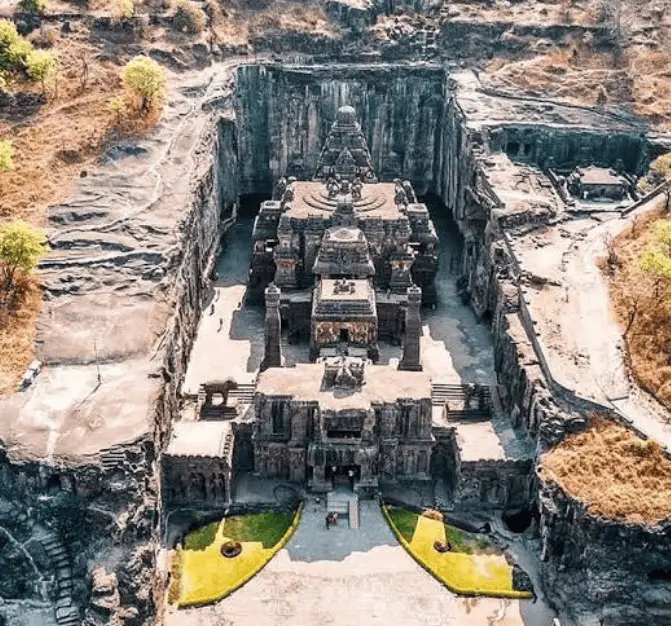 15 Ancient Ruins That Seem to Defy Science