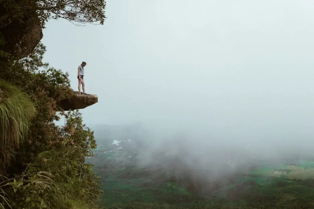 Study Finds Why Some People Are Naturally Charismatic While Others Aren’t (You Can Learn It)