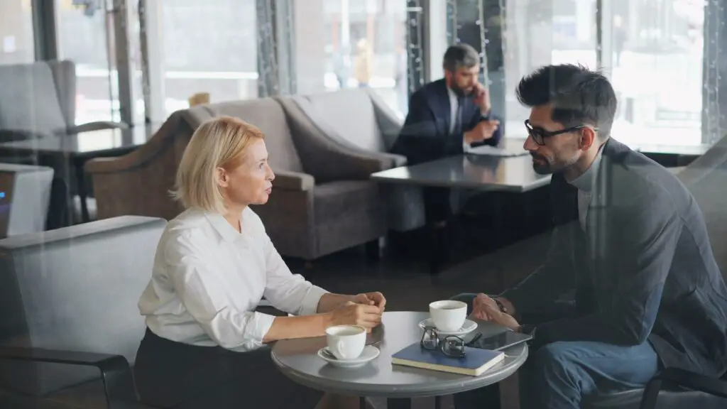 Study Finds Why Some People Are Naturally Charismatic While Others Aren’t (You Can Learn It)