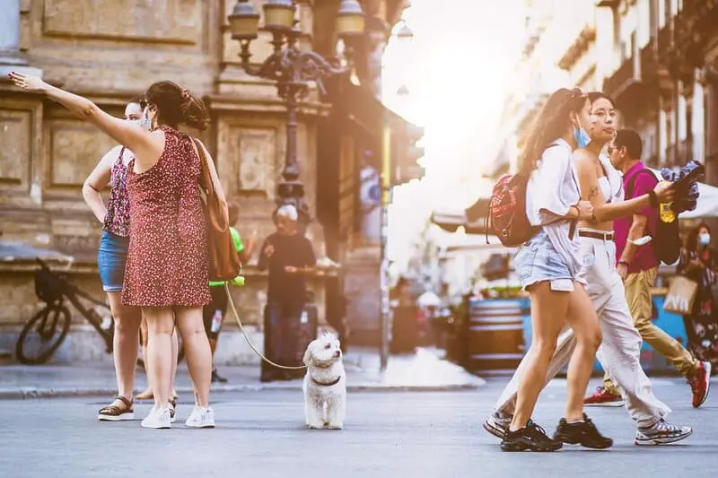 15 Science Tricks Your Brain Falls For Every Day (And Why They Work)