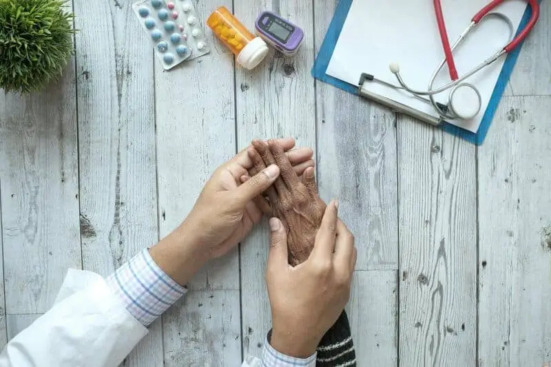 The Deadly Drug Combinations Your Pharmacist Should Catch (But Often Doesn’t)
