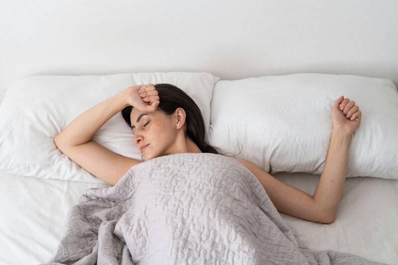 The Sleep Position That Prevents Alzheimer’s (According to Brain Scans)