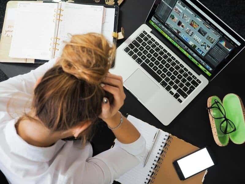 15 Ways Your Job Impacts Your Mental Health (According to Psychologists)