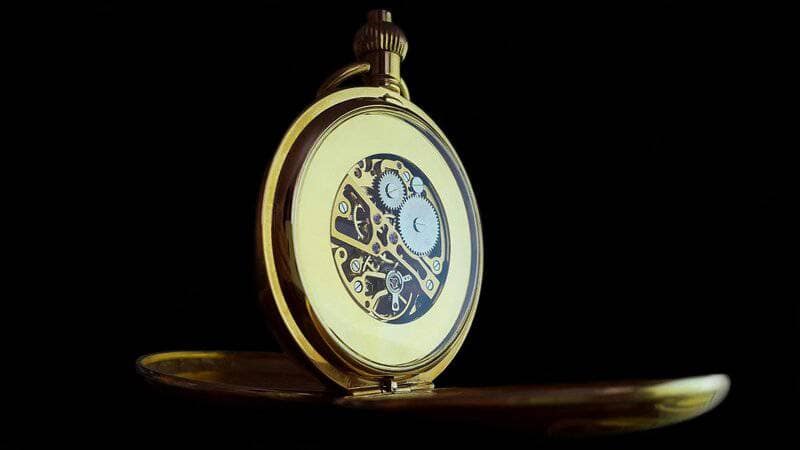 15 Mind-Bending Concepts About Time, According to Physics