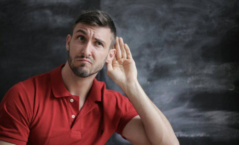 The Hearing Loss-Dementia Connection Scientists Just Discovered