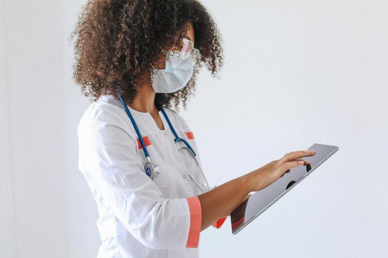 The Gut Health Revolution: How Probiotics Work Differently in Younger and Older Bodies
