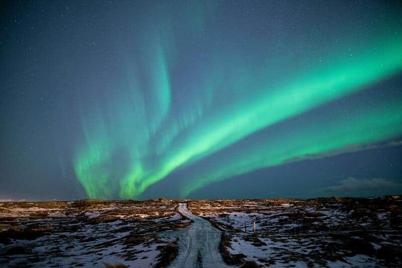 Aurora Alert: How 2025’s Peak Solar Activity Creates Once-in-a-Lifetime Light Shows