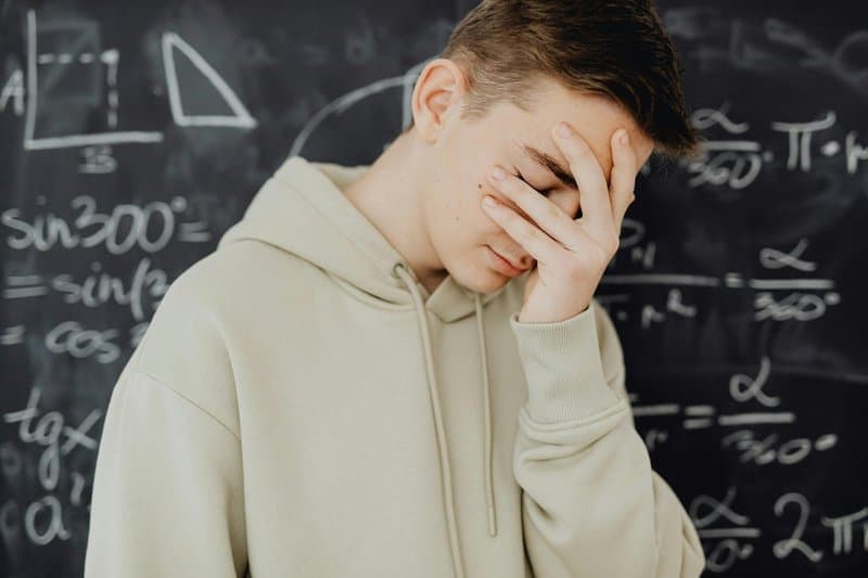 15 Scientific Explanations for Gut Feelings