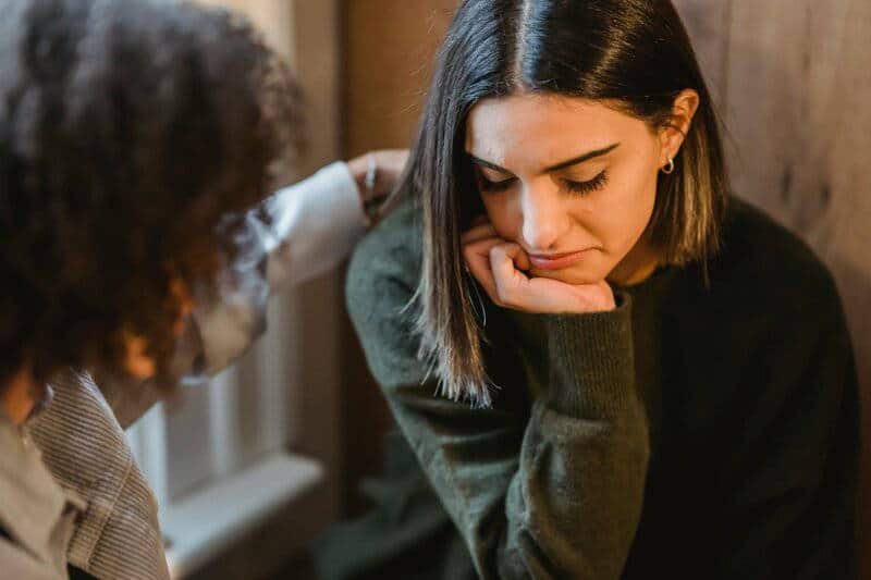 Study Finds Why Some People Are Naturally Charismatic While Others Aren’t (You Can Learn It)
