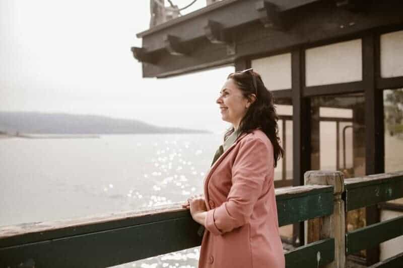 15 Signs You’re Aging Well, According To Geriatricians and 5 Expert Tips for Keeping Your Glow