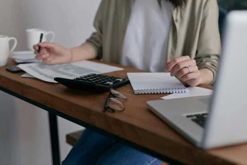 15 Ways Your Job Impacts Your Mental Health (According to Psychologists)