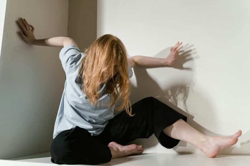 15 Scientific Explanations for Gut Feelings