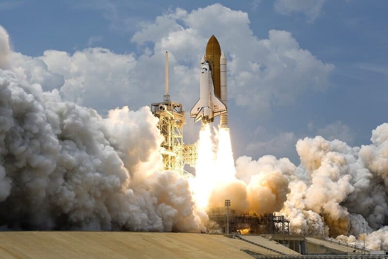 Space Tourism Takes Off: Your Guide to 2025’s Most Accessible Cosmic Adventures