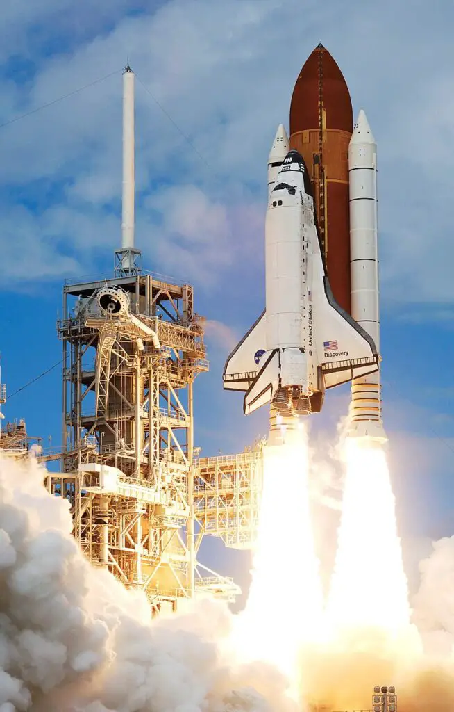 15 Ways Space Travel Changes the Human Body