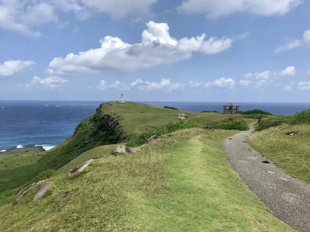 Japan’s Underwater Mystery: Is the 10,000-Year-Old Yonaguni Monument Nature or Ancient Architecture?