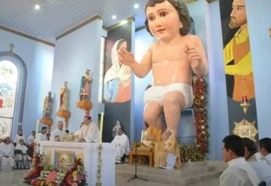 14 Oversized Wonders That Will Leave You in Awe! đ 25 Absolute Units of a Baby Jesus
