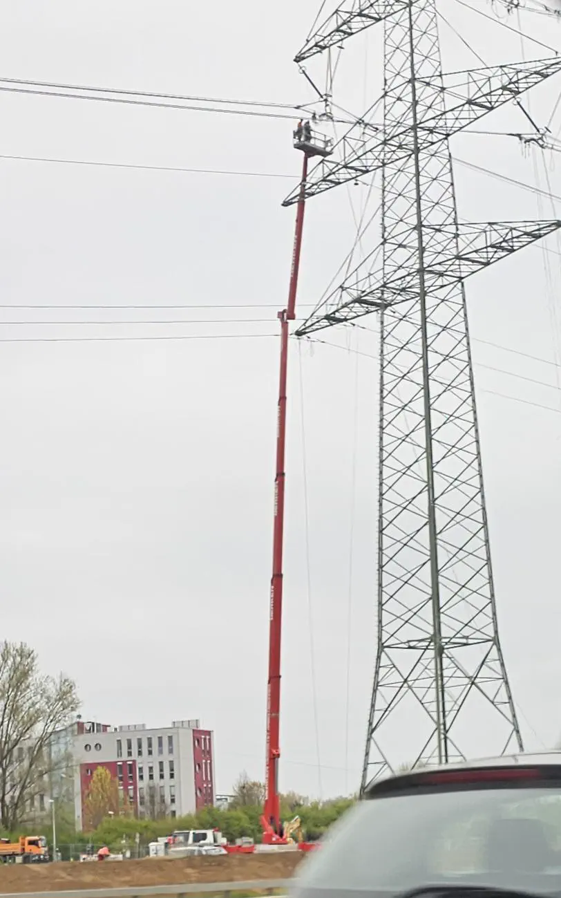 22 Mind-Blowing Absolute Units You Won't Believe Exist! 🦙🤯 39 Absolute Units of a Cherry Picker!