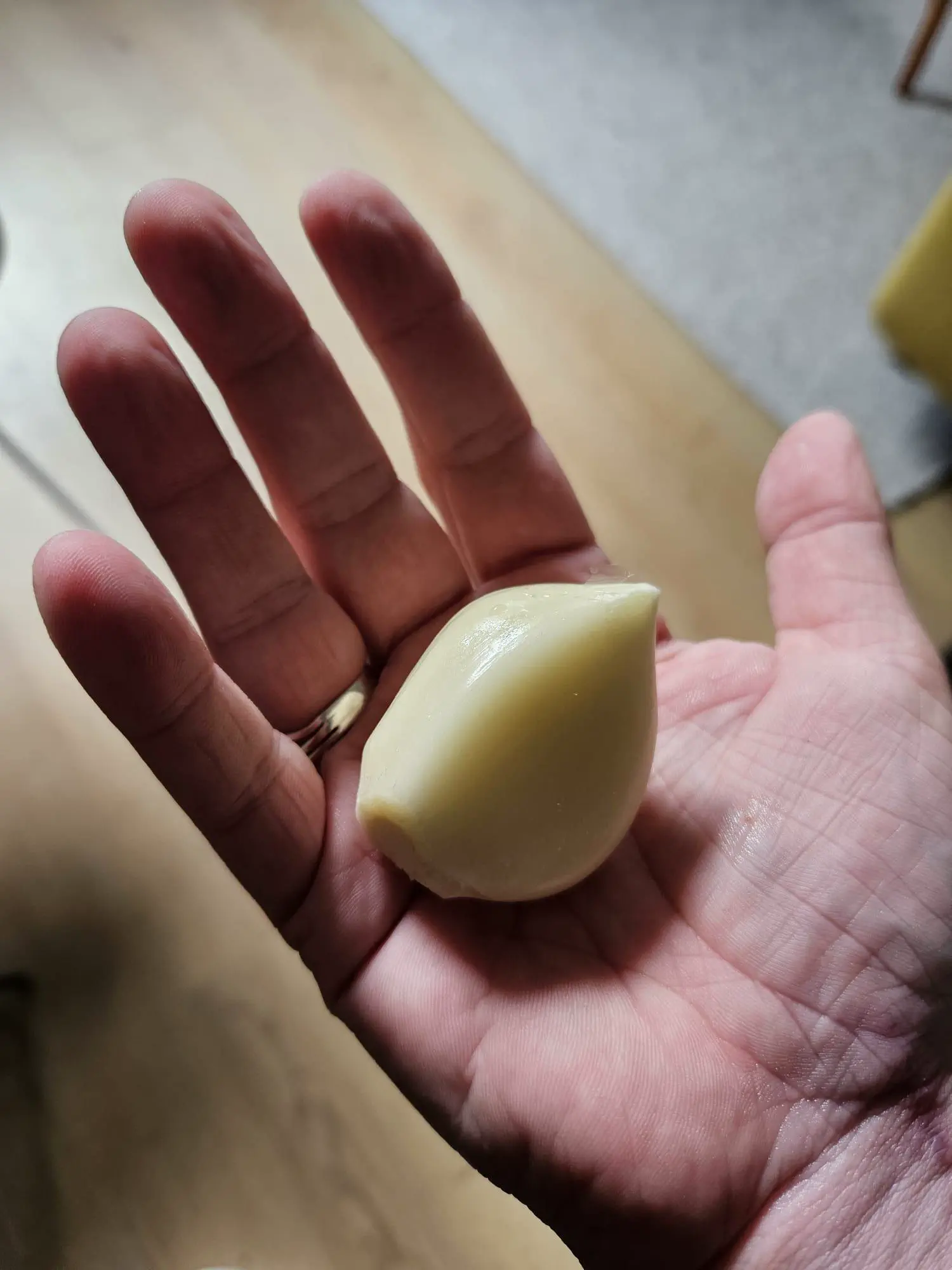 18 Chonky Legends That’ll Make You Gasp 🔥 38 Absolute Units of a Garlic clove
