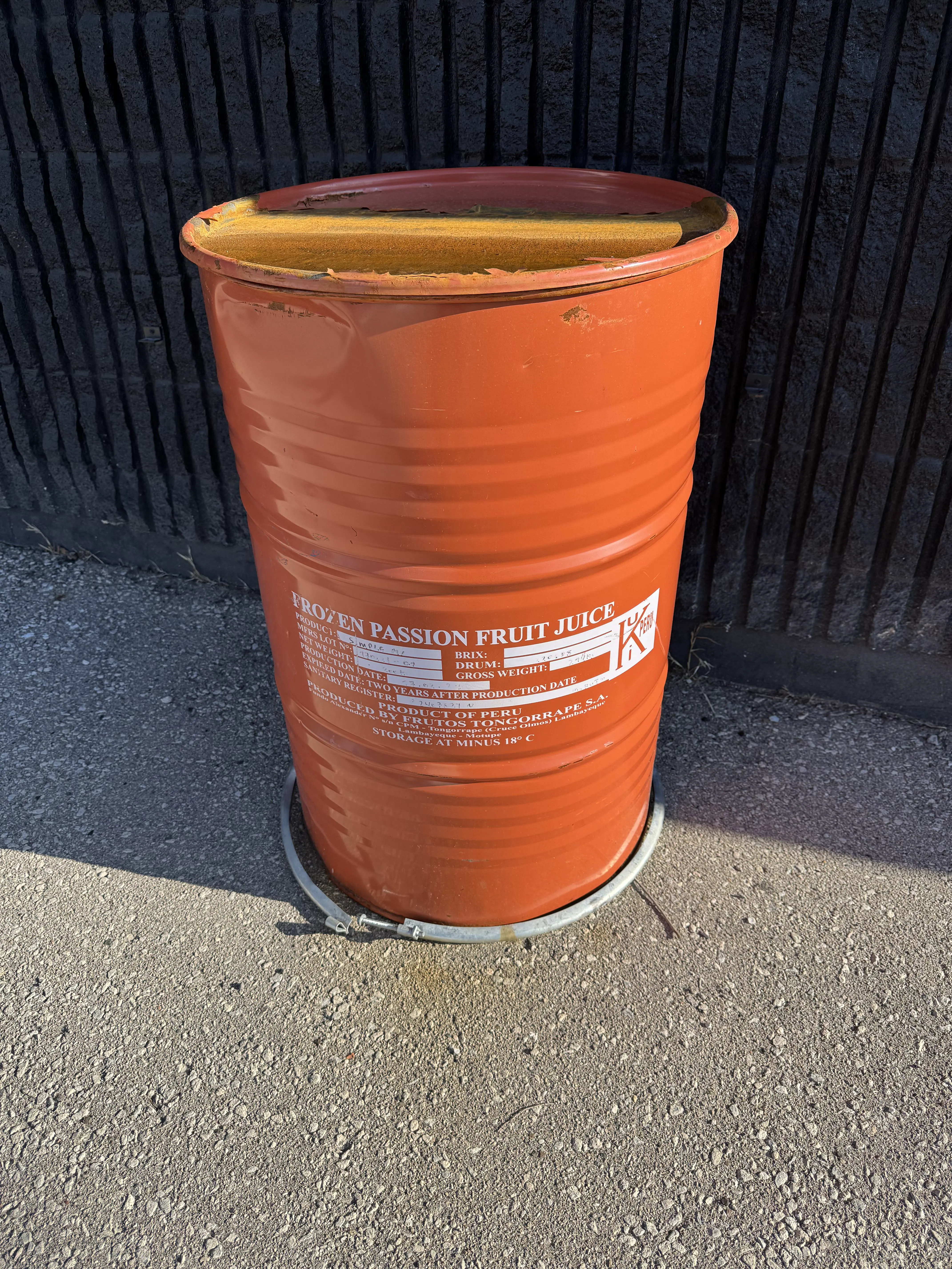 17 Wild Oddities That Redefine 'Massive'! đ 35 Absolute Units of a juice