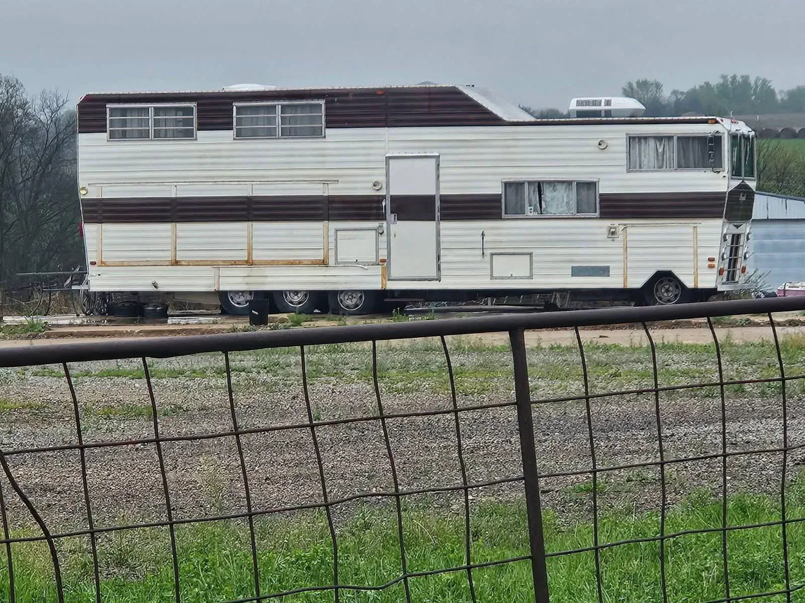 18 Mind-Blowing Absolute Units You Must See! đđ 35 Absolute Units of a motorhome