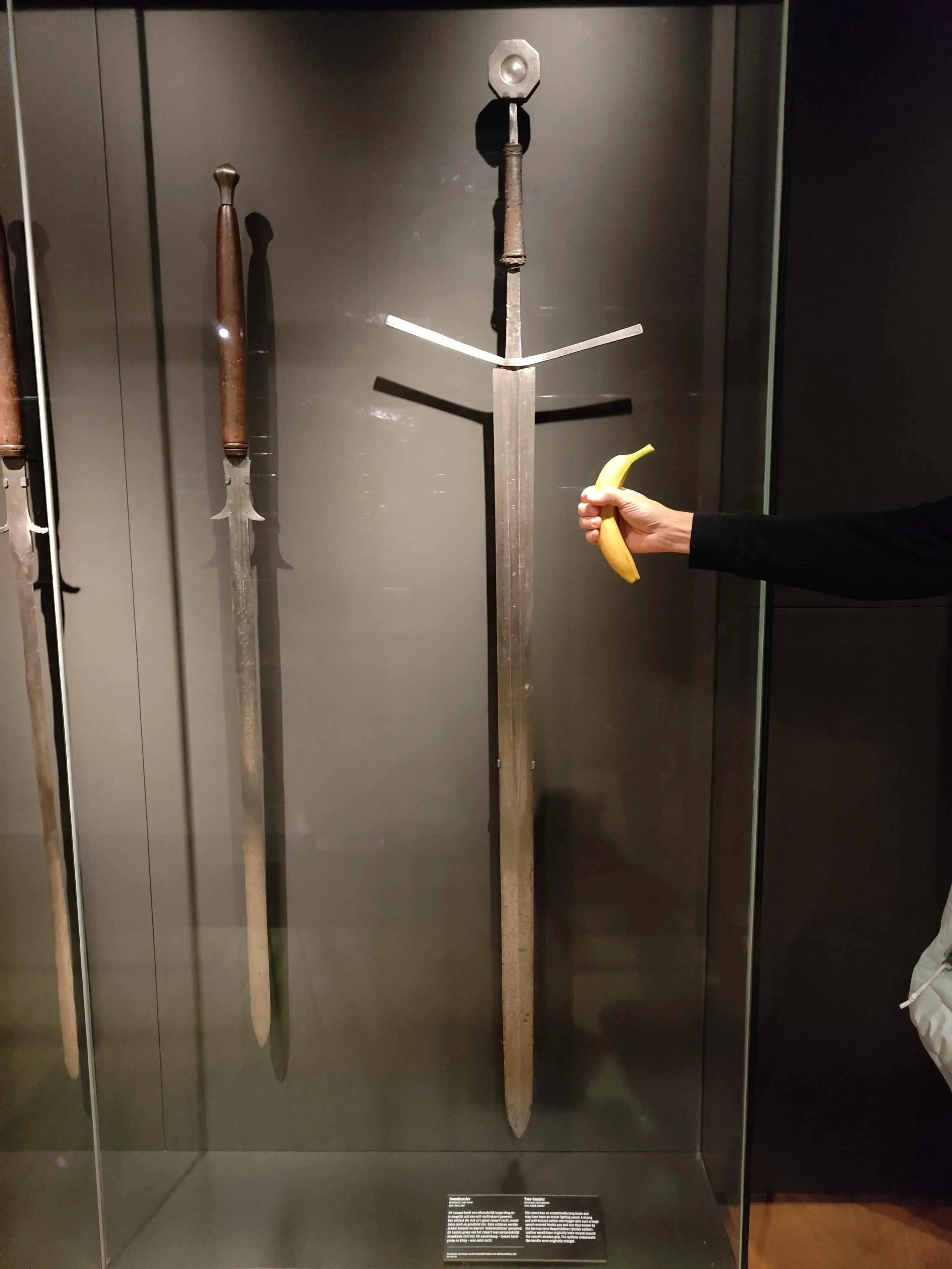 14 Absolute Units You Have to See ✨ 19 Absolute Units of a Two handed sword in Dutch museum