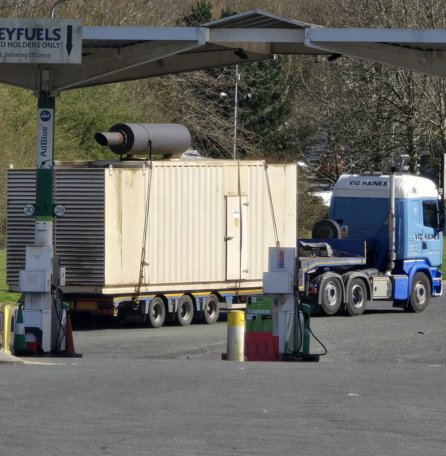 20 Enormous Oddities That Will Astound You! đŠđ 25 Absolute Units of an exhaust pipe