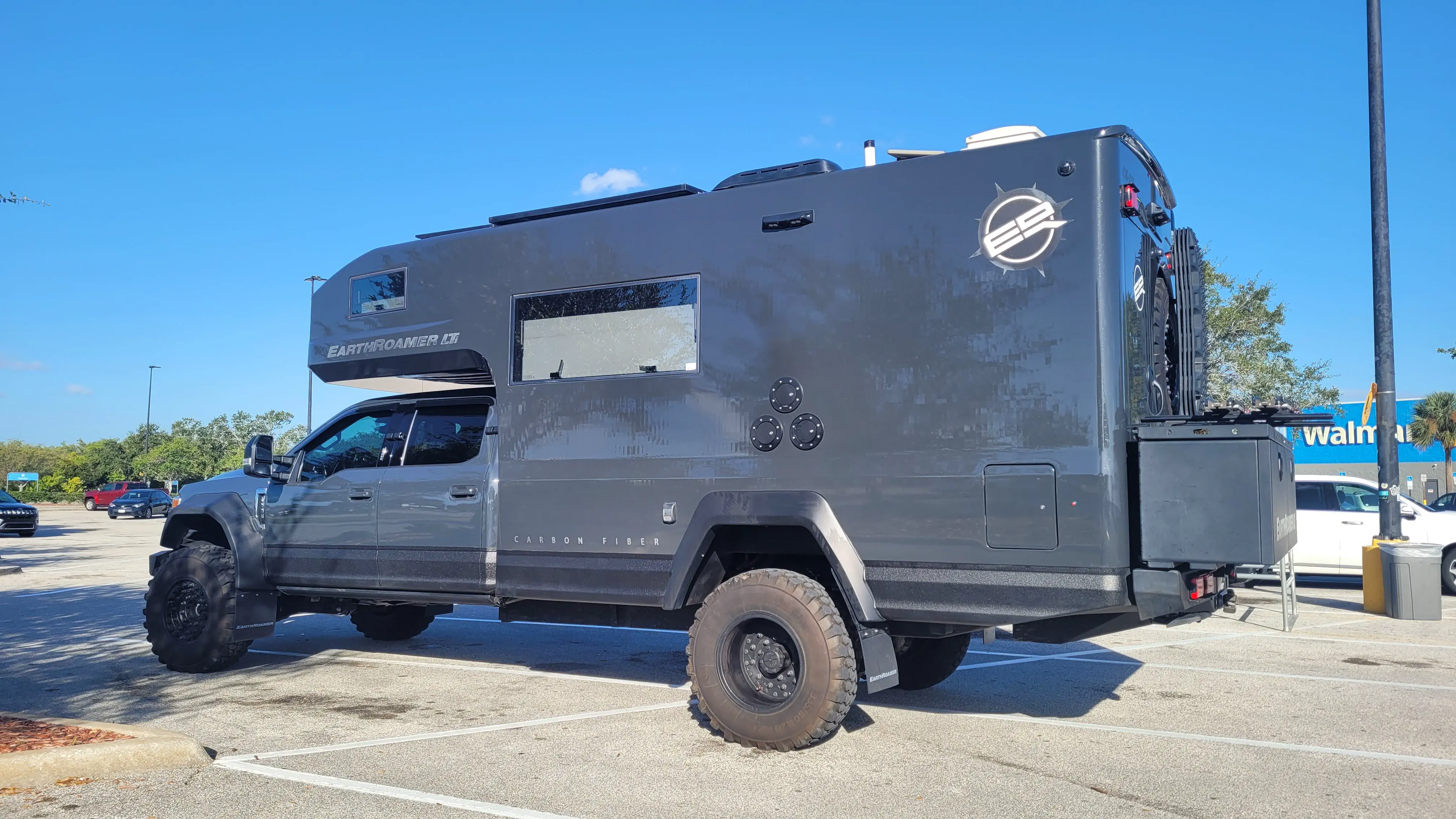 12 Giant Beasts that Redefine Size Expectations! 🦁 26 Absolute Units EarthRoamer LTi