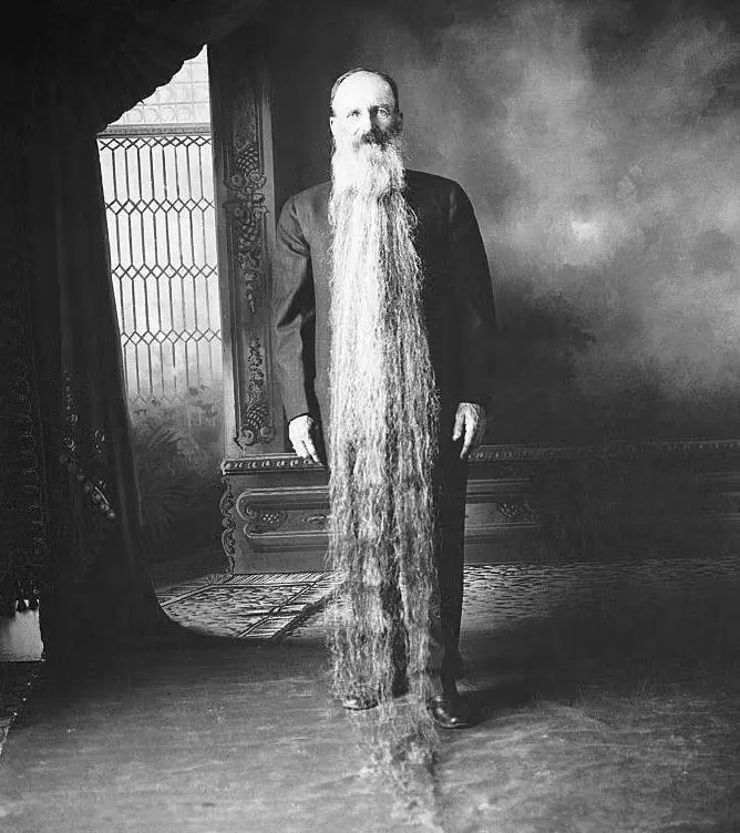 23 Outrageously Large Wonders You Must See! đđ 39 Absolute Units of a beard