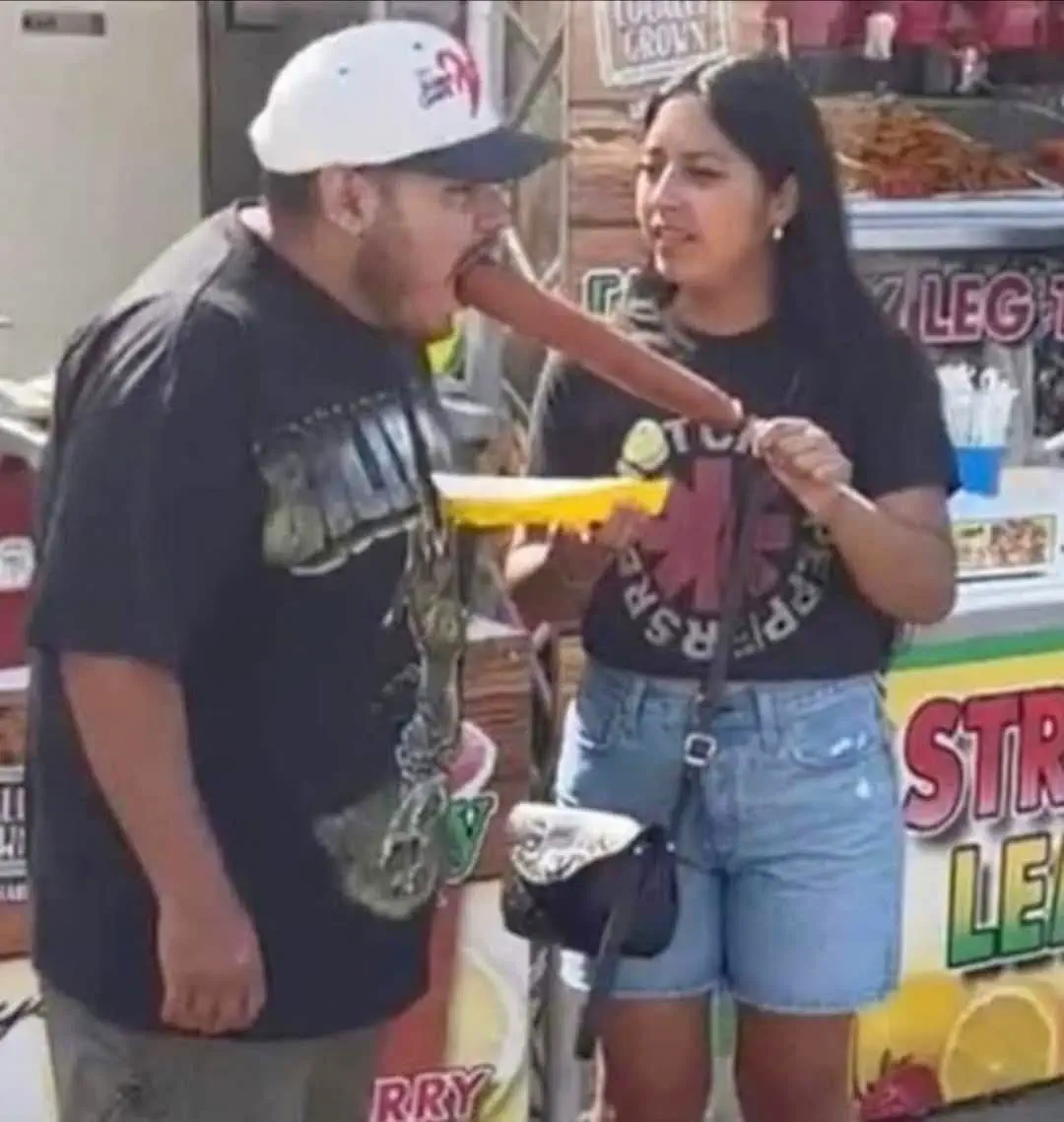 Unveiling 13 Massive Oddities That Will Amaze You! đ 28 Absolute Units of a corn dog