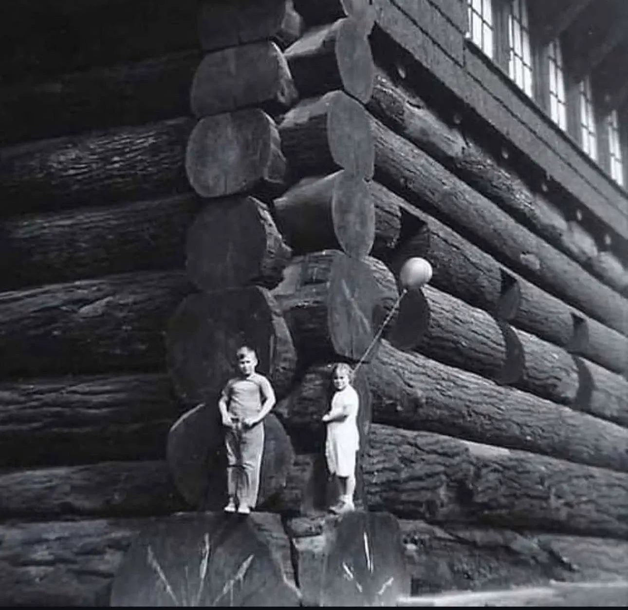 14 Unbelievably Large Oddities You Simply Must See! 🤯🐾 22 Absolute Units of a log cabin