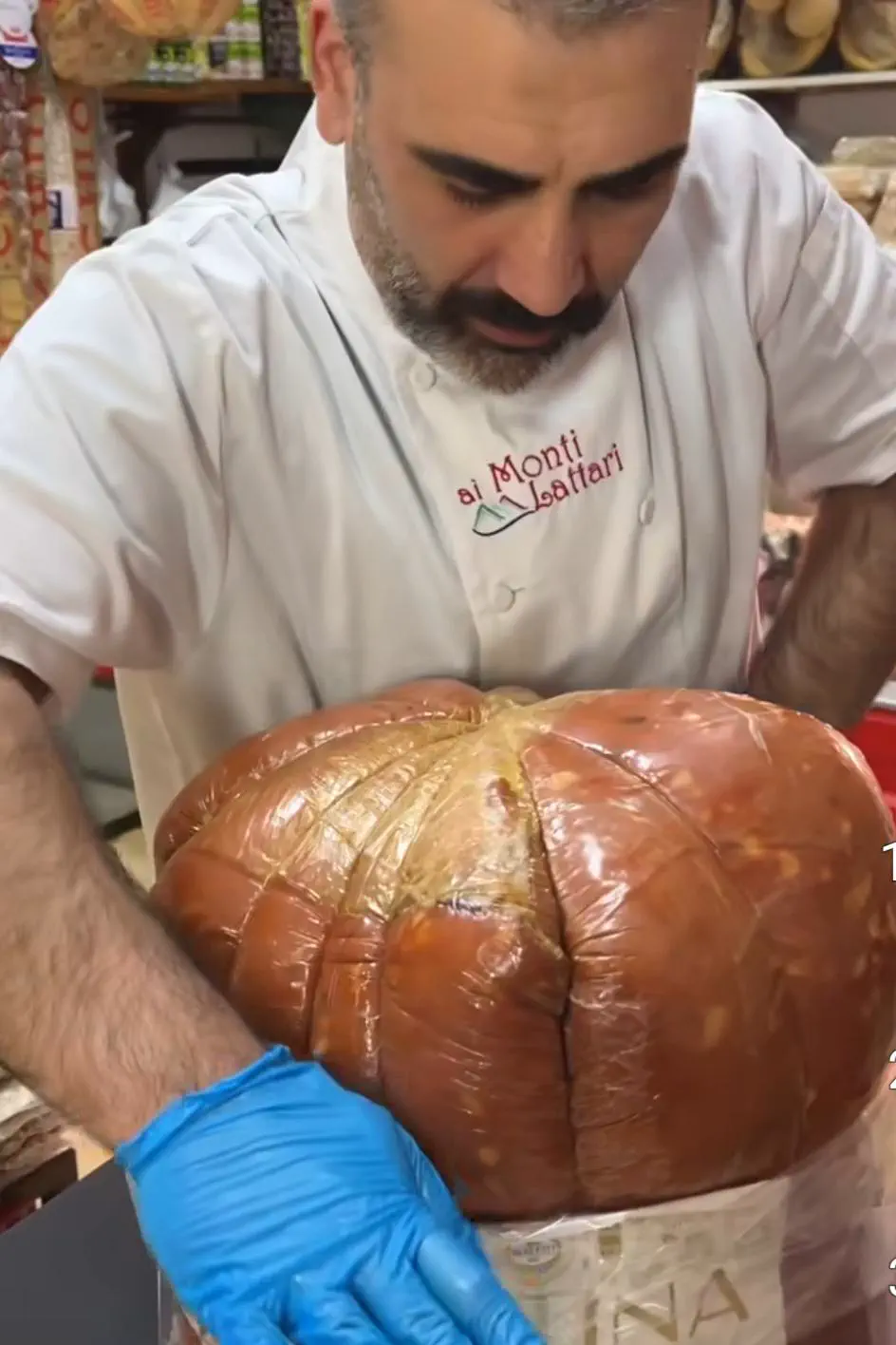 12 Truly Monumental Beasts That Will Astound You! đŠ 19 Absolute Units of a mortadella