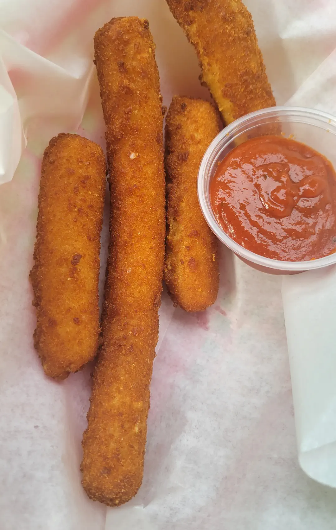 12 Mind-Blowing Absolute Units That Will Absolutely Amaze You! đ 24 Absolute Units of a mozzarella stick. Unit mixed in bag of frozen mozz sticks of regular sized mozz sticks.