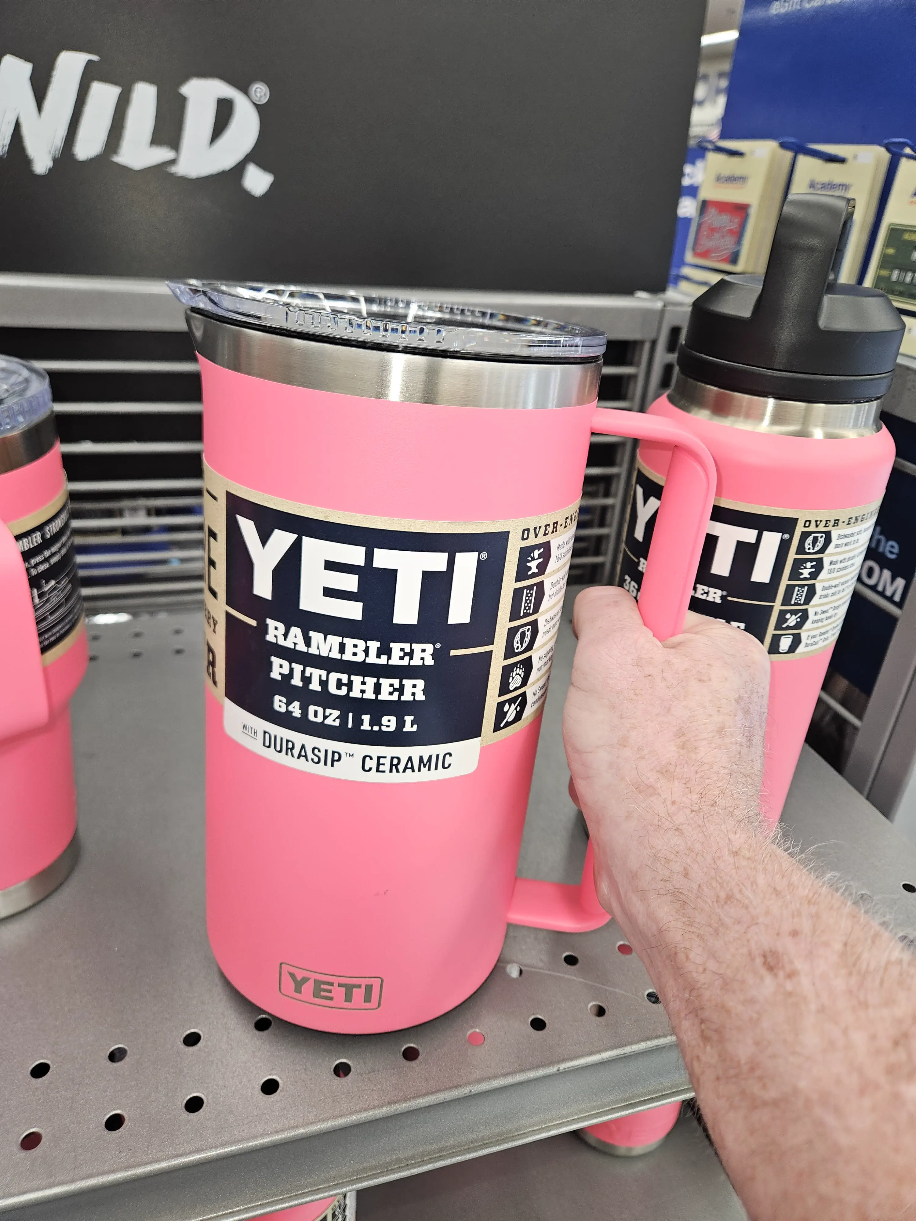 14 Massive Oddities That Will Challenge Your Perception of Size! đ 27 Absolute Units of a mug