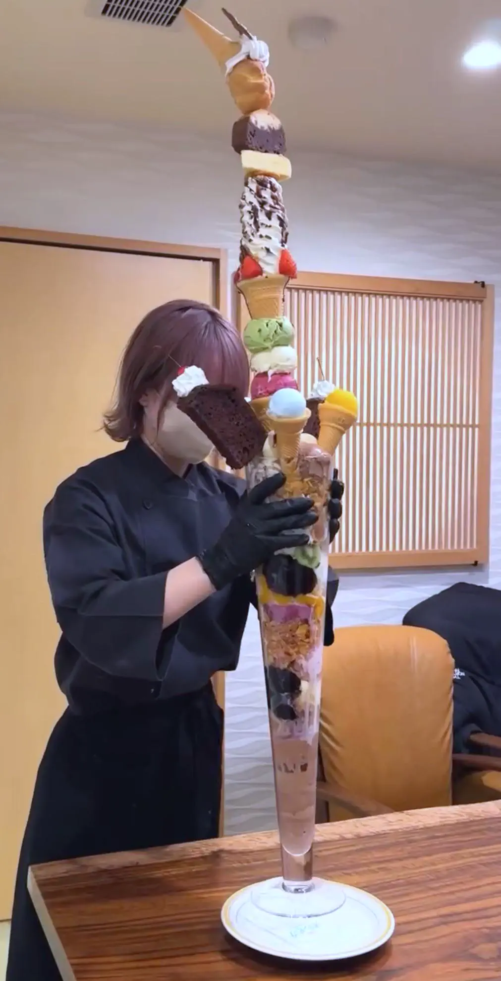 17 Remarkable Behemoths That Will Change How You See Size! 🦁 33 Absolute Units of a parfait