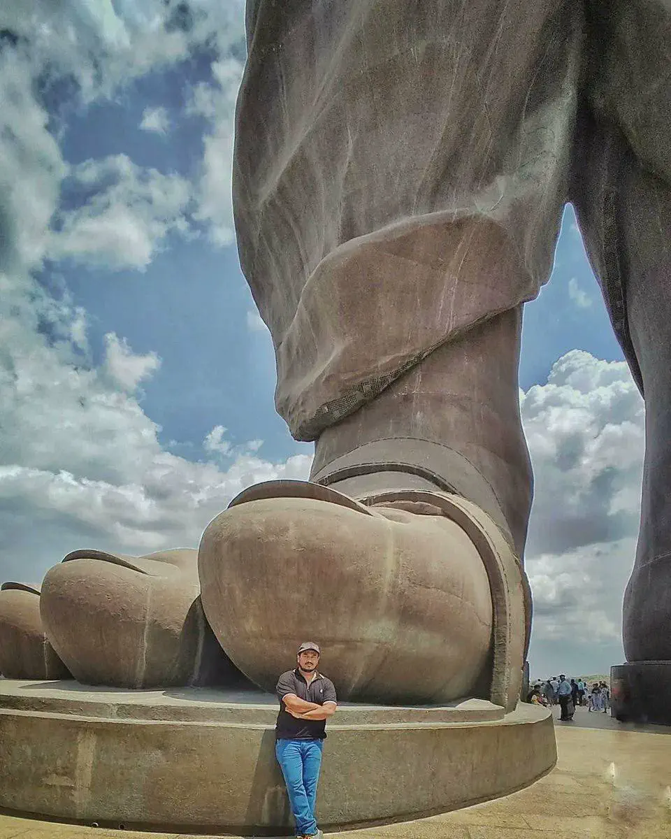 10 Absolutely Stunning Oddities That Will Blow Your Mind! đ„ 17 Absolute Units of a Statue