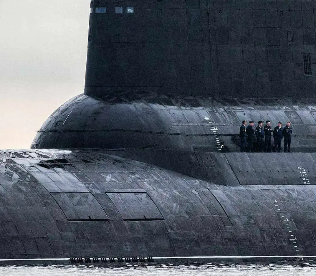 12 Unforgettable Absolute Units That Will Amaze You! đ 24 Absolute Units of a submarine